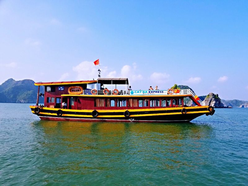 Tour thăm Vịnh Lan Hạ 3 ngày 2 đêm 5 sao